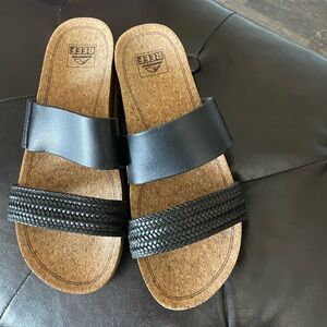 Reef Black Cushion Vista sandals